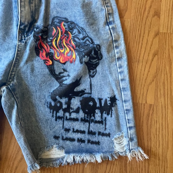 Jeans - Picture 2 of 3